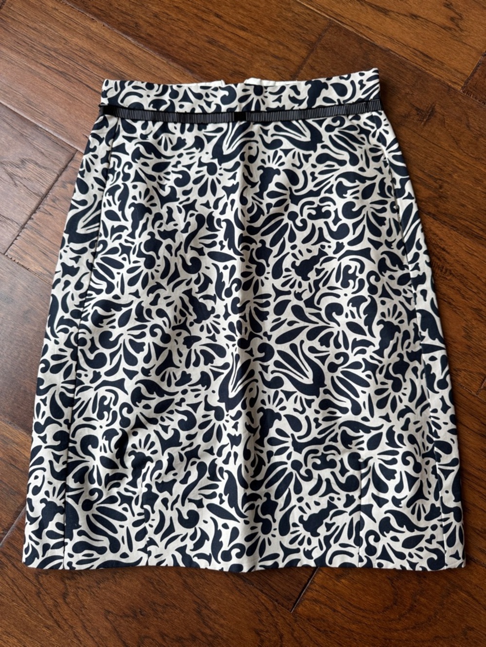 MaxMara Black and White Printed Pencil Skirt